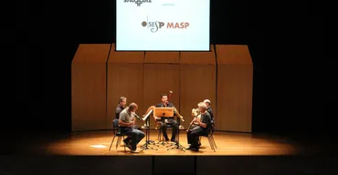 José Ananias (flauta), Joel Gisiger (oboé), Alexandre Silvério (fagote), Nikolay Genov (trompa) e Sérgio Burgani em concerto no Osesp Masp.